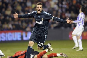 九游电脑版-逆风起飞：最令人鼓舞的欧冠逆转故事，欧冠逆转之王