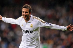 九游娱乐网站-光明记忆未来之星线上邀请赛，刀光剑影激斗不停，2020光明未来