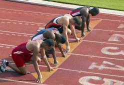 九游游戏中心下载-_城市太空跑：在未来世界中飞跑_，太空城市,太美了