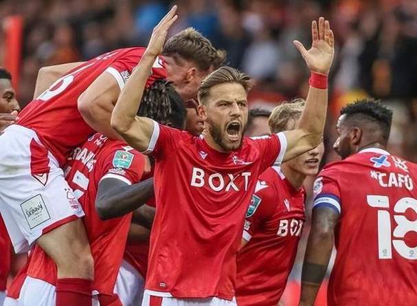 九游体育官方网站-英超关键战，教练赞队员的简单介绍