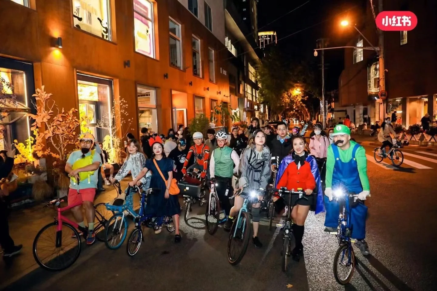 九游娱乐网站-关于城市夜光骑行节,灯火辉煌中的极致速度的信息